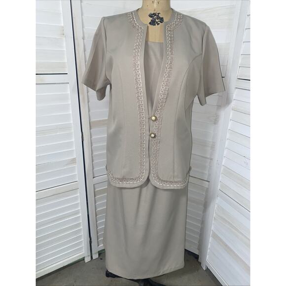 Elisabeth Williams 90s Taupe Women’s 2 Piece Skirt Suit Polyester Large - Picture 1 of 10